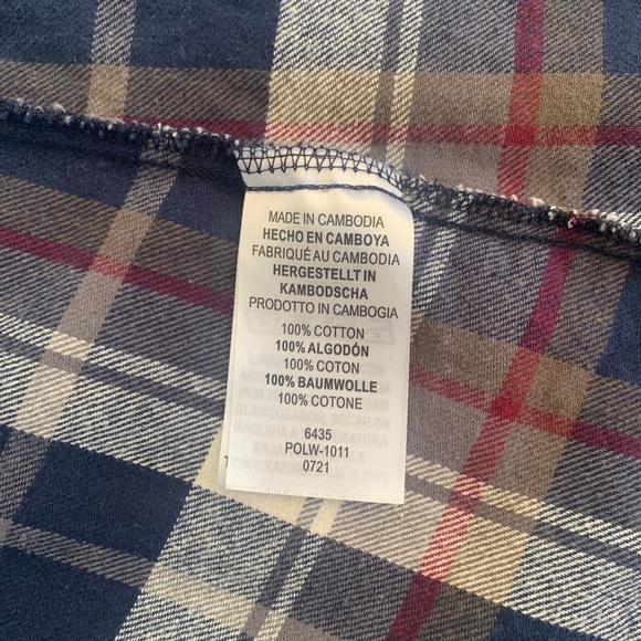 Lot: 4 women’s Small flannel shirts - Picture 12 of 16